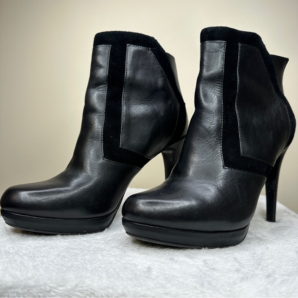 Calvin Klein Booties Size 8.5M